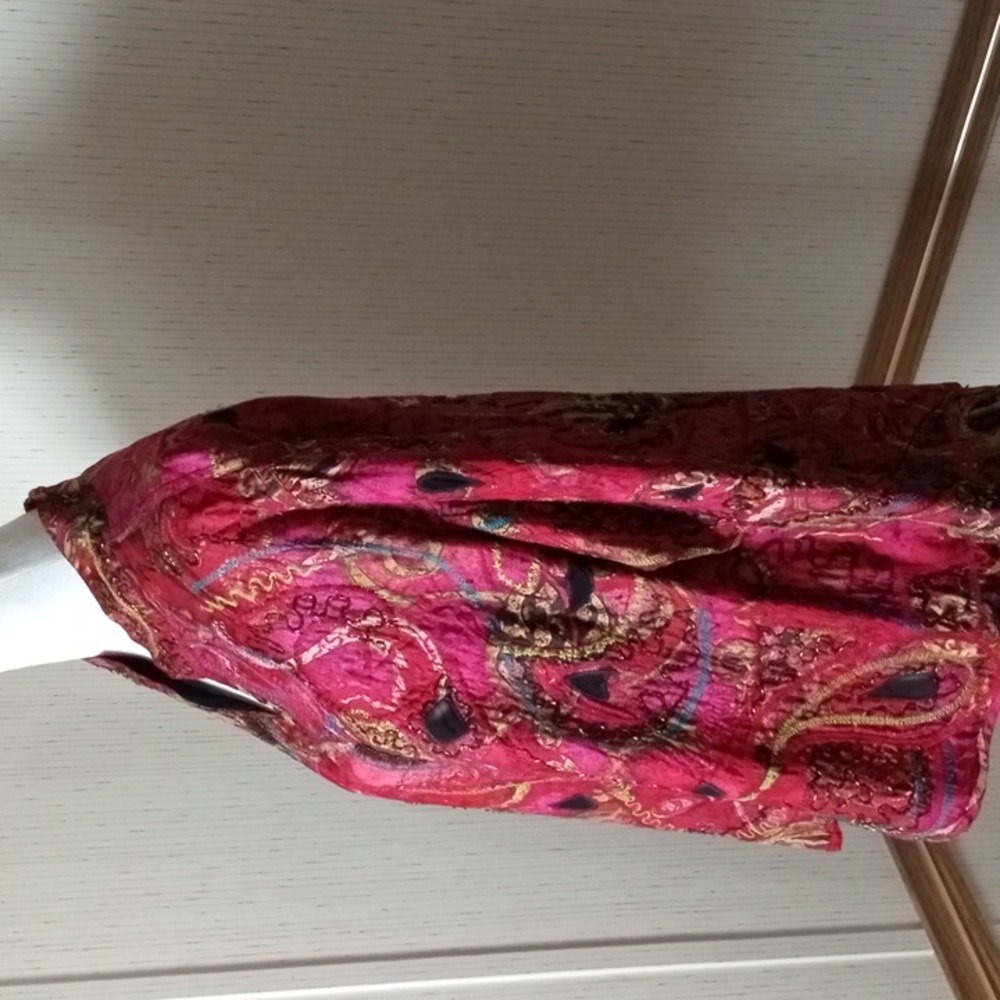 Chico's silk beaded size 2 red and gold jacket.Wearable Art, Silk, Beading, Embr - Picture 7 of 10